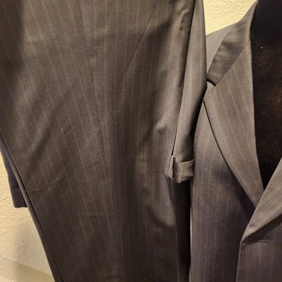 Dark Navy Men's Suit - Picture 3 of 6